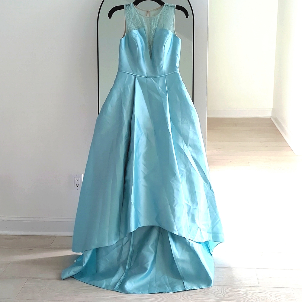 Adrianna Papell Women's Blue High Low Ball Gown Prom Wedding Dress Size 2